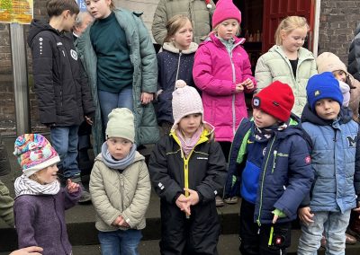 Auftritt des gemeinsamen Chors am Adventsmarkt