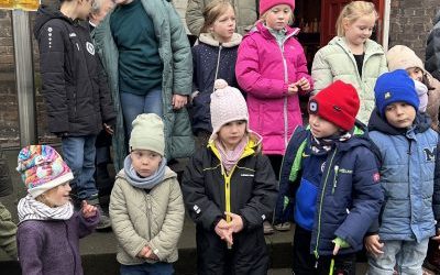 Auftritt des gemeinsamen Chors am Adventsmarkt